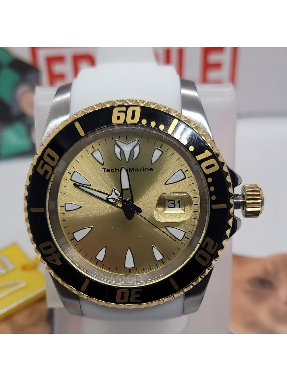 457 TechnoMarine Manta Sea Diver Quartz Gold Dial Date Rotating Bezel White B.